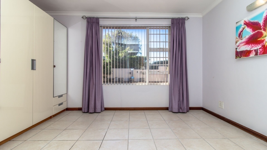 5 Bedroom Property for Sale in Sandbaai Western Cape